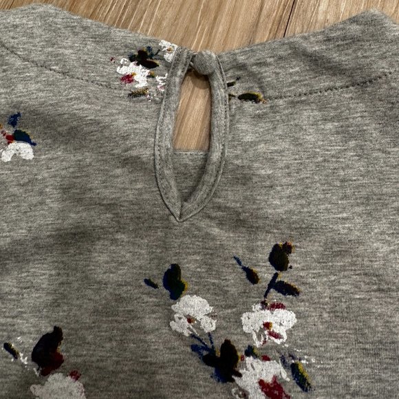 Like New French Connection Heather Gray Floral T-Shirt Dress - Picture 7 of 10